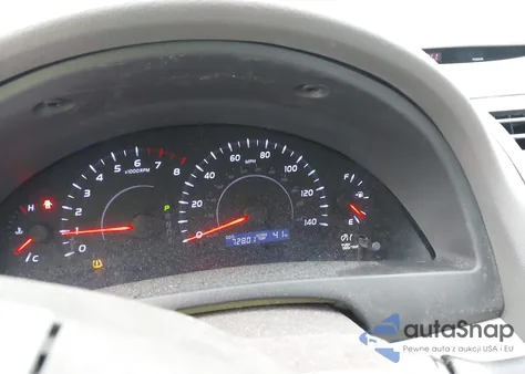 2011 Toyota Camry Le z USA, uszkodzony, nr VIN 4T1BF3EK8BU734055